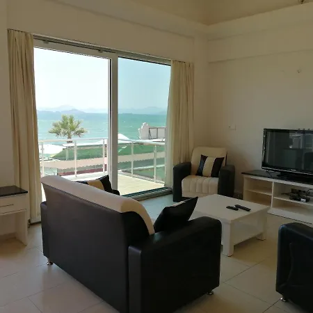 Apartment Seafront *