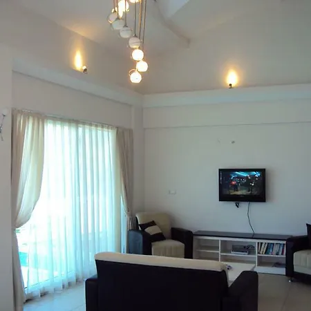 Apartment Seafront *