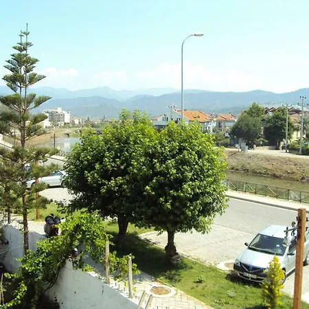 Seafront Apartment *